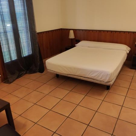 Hostal Tastavins Peñarroya de Tastavins Eksteriør billede