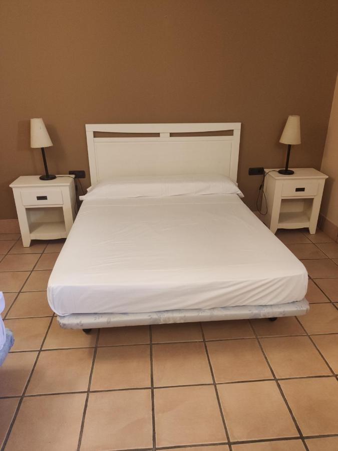 Hostal Tastavins Peñarroya de Tastavins Eksteriør billede