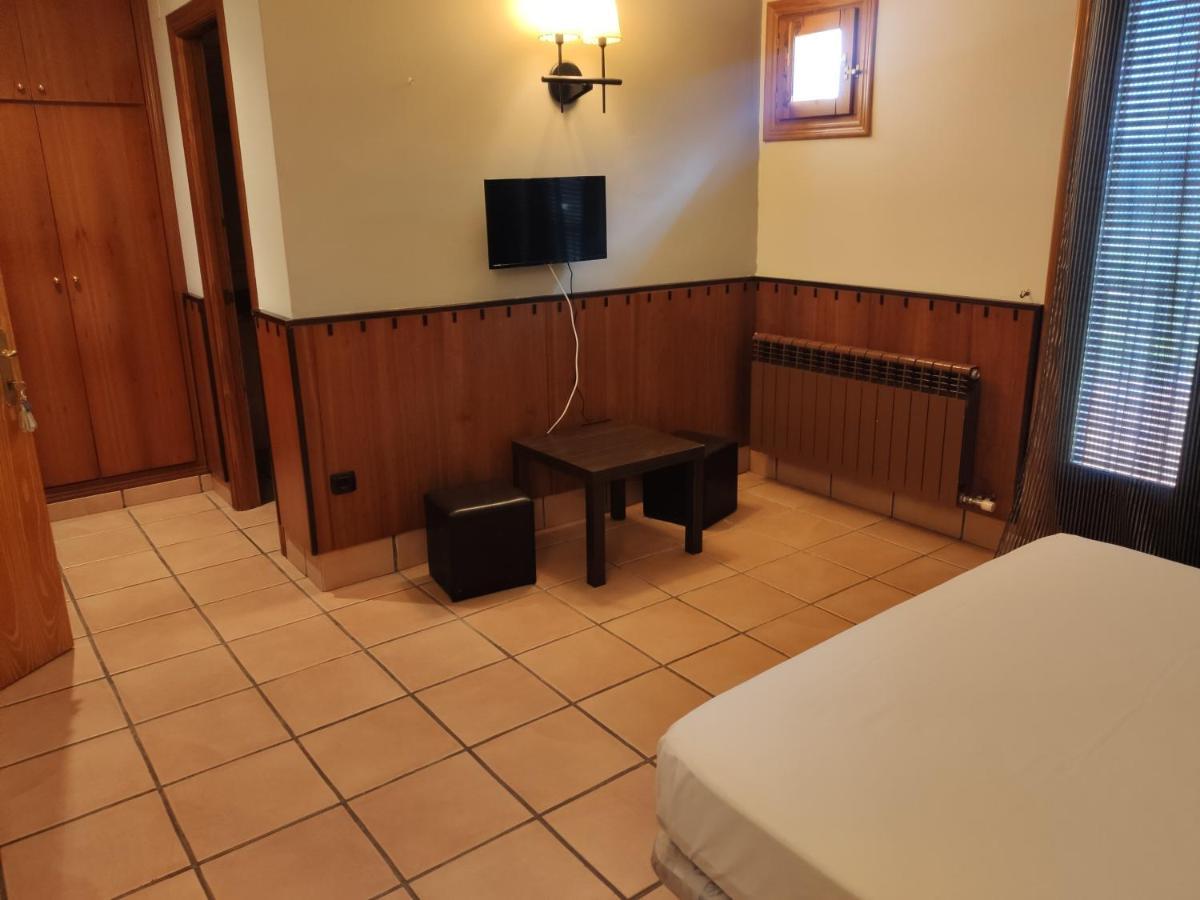 Hostal Tastavins Peñarroya de Tastavins Eksteriør billede
