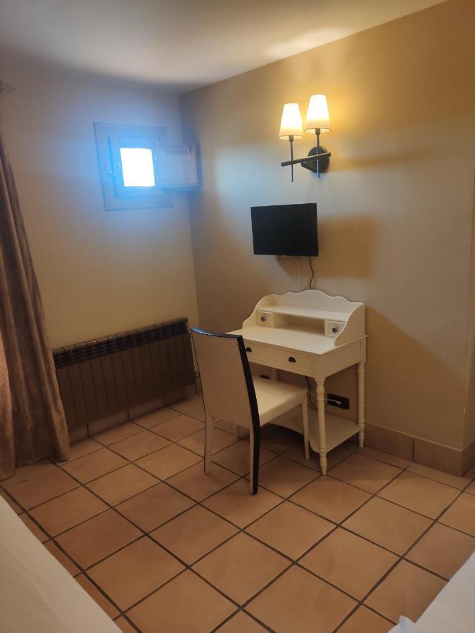 Hostal Tastavins Peñarroya de Tastavins Eksteriør billede
