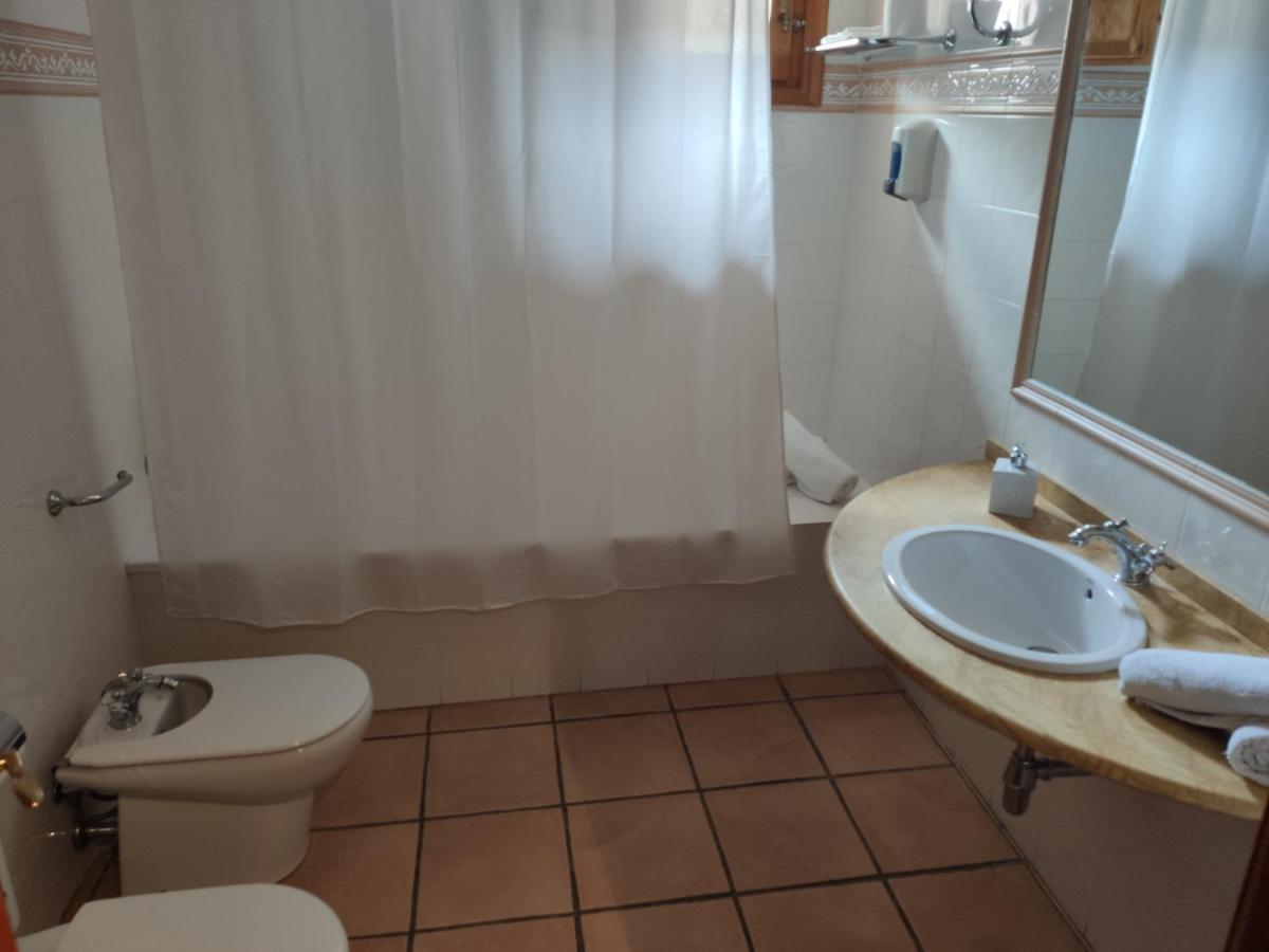 Hostal Tastavins Peñarroya de Tastavins Eksteriør billede